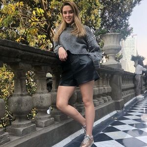 Meet your Posher, Sofia